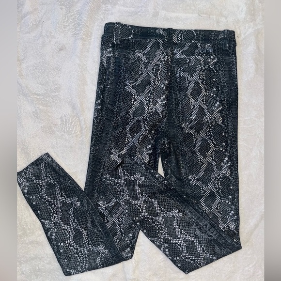 ALICE + OLIVIA Minaj Snake Skin Lamb Leather Shimmer Skinny Pant Size 6 - Picture 3 of 6